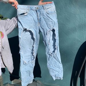 Light Wash Ripped Mom Jeans